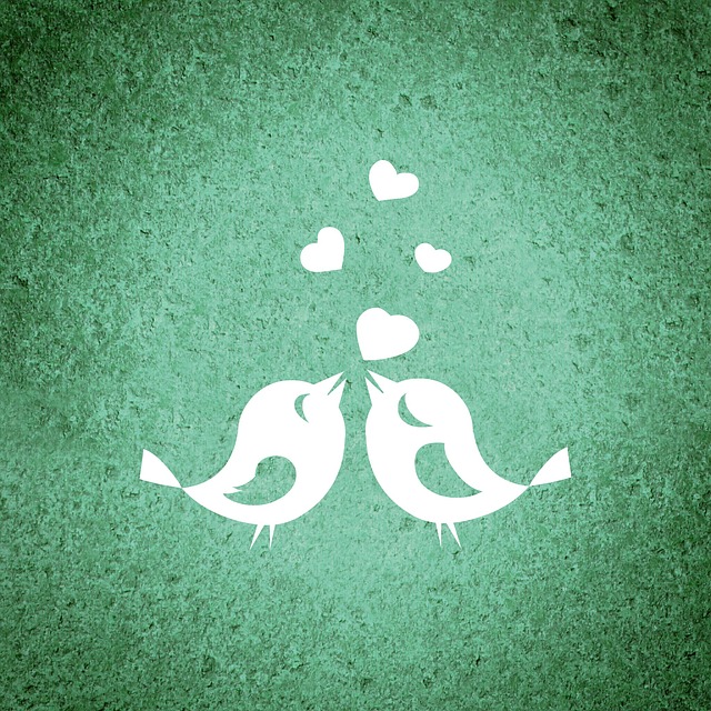 background-683304_640