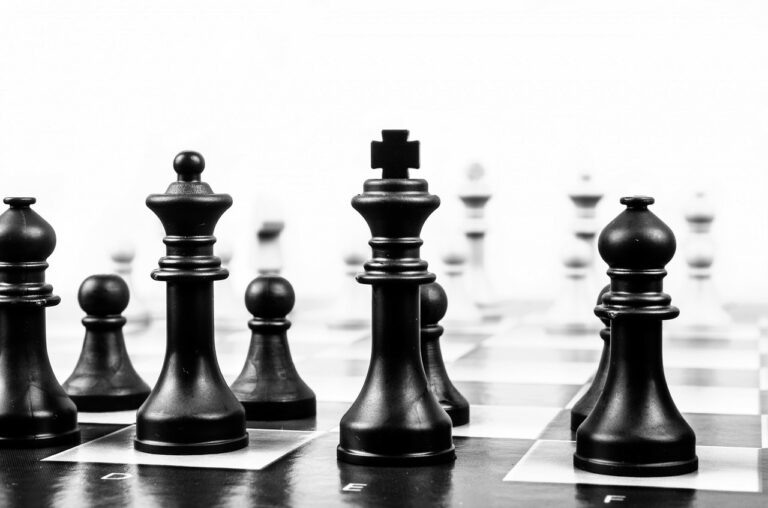 Las claves del liderazgo. Dirigir o liderar