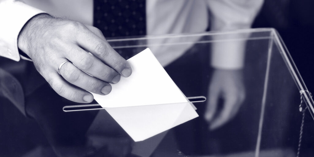 votar