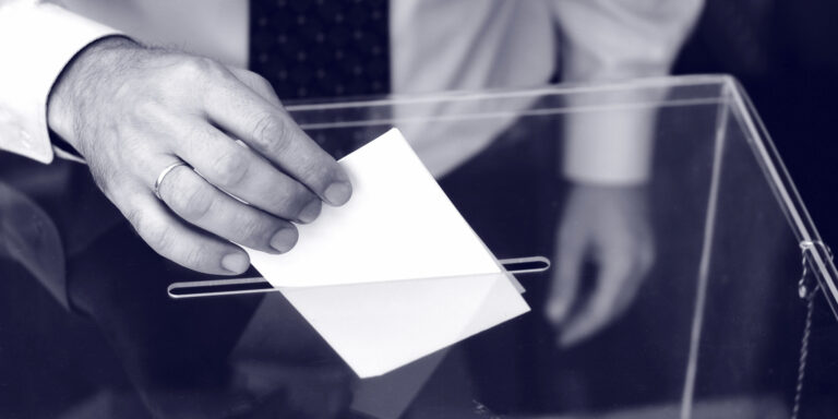 votar