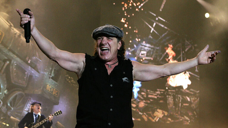 Brian Johnson corre riesgo de quedarse sordo, riesgos del ruido