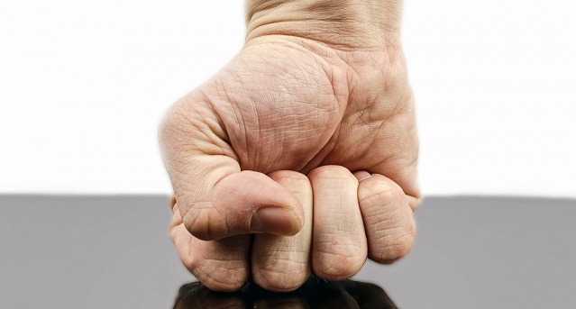 Riesgos agresión trabajadores en atención al público