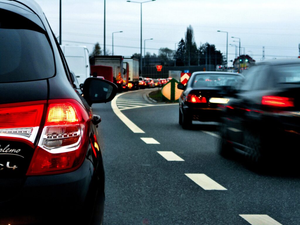Cómo llegar seguros en el viaje en coche