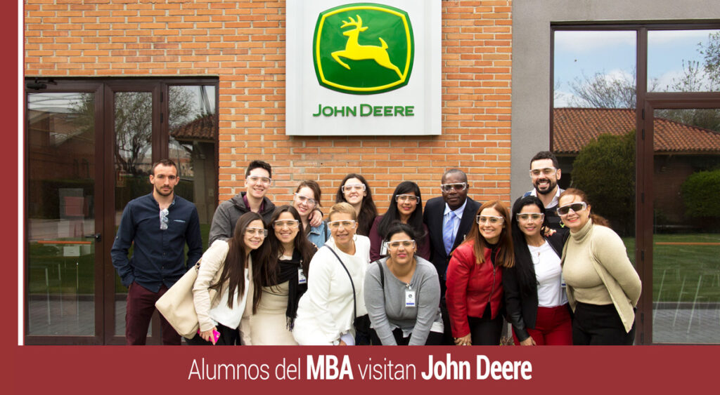 alumnos de imf visitan john deere