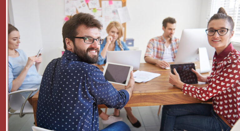 La transformación de los entornos de trabajo ha dado pie a muchos cambios. Empiezan a haber certificaciones para las empresas que ponen en valor sus entornos de trabajo digitales. En Recursos Humanos es importante tener en cuenta la experiencia digital de los empleados y todo lo que rodea la transformación digital.