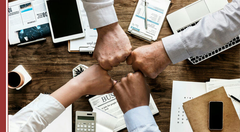 Ser flexibles significa tener elasticidad para movernos fácilmente. Extrapolar el concepto a las empresas, es tener una clara visión de lo que ha de tener para ser competitiva. Una organización flexible tiene más números de tener éxito y ganar terreno a las demás. Desde Recursos Humanos debemos observar aquellos aspectos que nos indican cómo ganar flexibilidad. Con esto, tendremos doble ganancia, ya que se verá beneficiado el rendimiento.