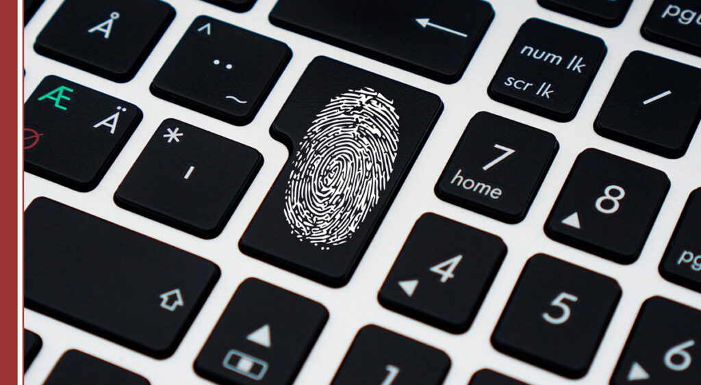 Hoy en día estamos acostumbrados a oír y leer sobre marca personal. La huella digital está muy relacionada con ella, porque es lo que dejamos en las redes. Cada día más departamentos de Recursos Humanos, integran en sus funciones, el ayudar a los empleados a gestionar de la mejor manera su huella digital. Así que, si eres candidato en busca de trabajo, has de cuidarla tanto o más.