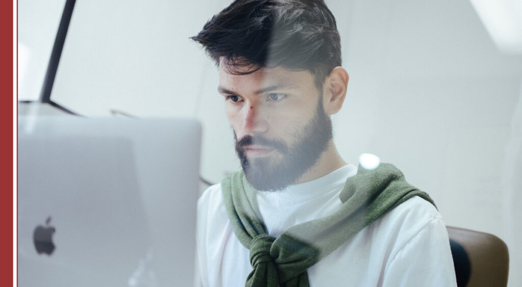 No es fácil estar en búsqueda de trabajo y dar con todos los botones que parecen los correctos. Habrás leído decenas de publicaciones con recomendaciones para encontrar el trabajo ideal o por lo menos que los de Recursos Humanos te hagan algo de caso. Muchas veces no se trata de dar con la respuesta correcta, sino de entender cómo podemos evitar equivocarnos.