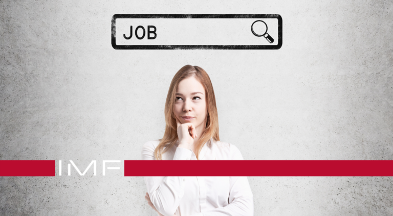 El verbo que, evidentemente usamos cuando queremos ser contratados por una organización, es: buscar. Buscar empleo. Pero yo pongo otro verbo en la ecuación, para evidenciar que hay otra forma de hacer las cosas. Potenciar. Potenciar tu Marca Personal. ¿Eres reactivo o eres proactivo? Algo que Recursos Humanos debe tener claro para saber qué tipo de personas pueden ser las que más aporten en la organización.