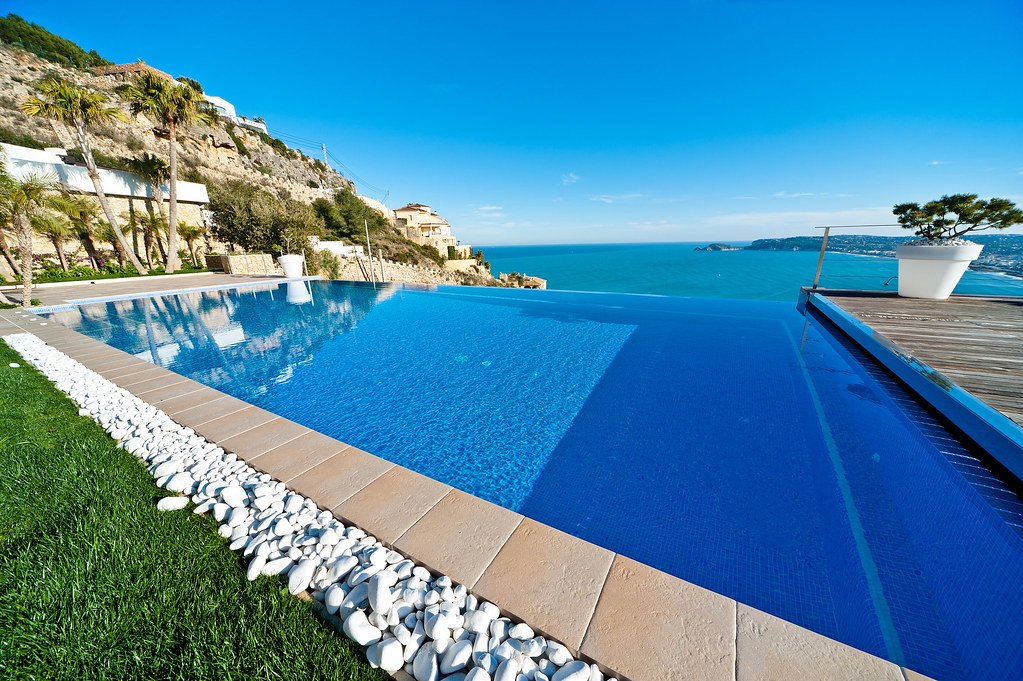 infinity pool